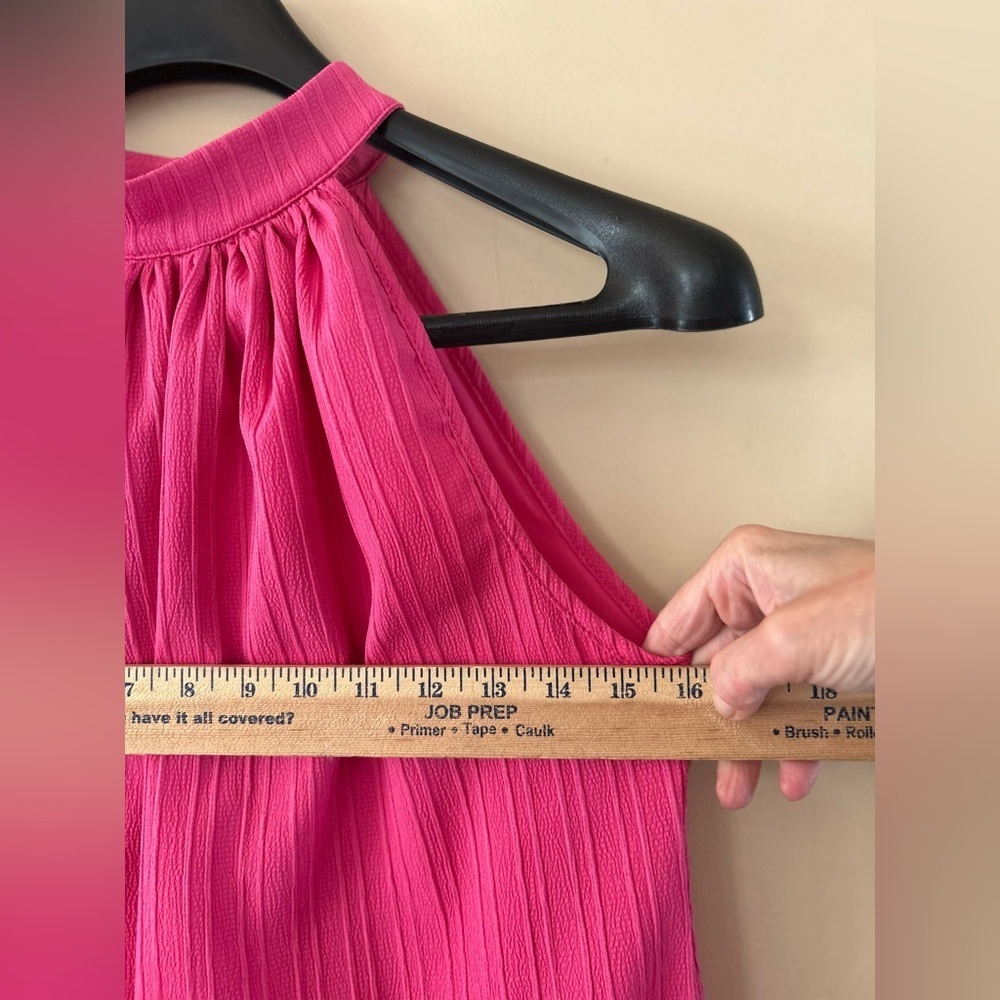 Short dress - Picture 8 of 10